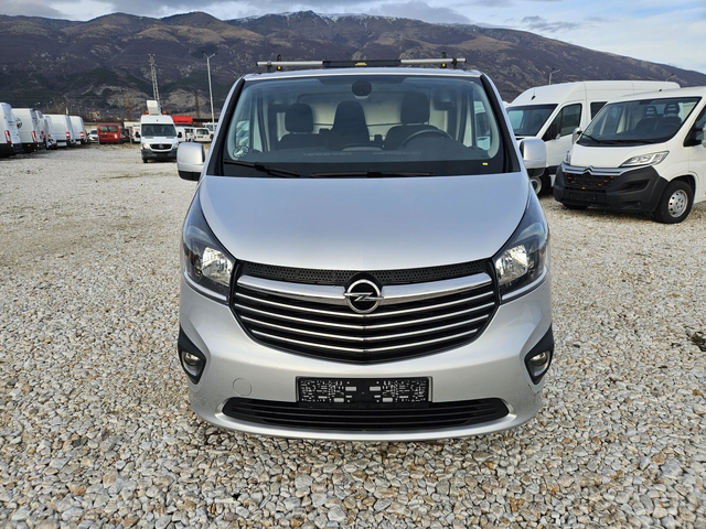 Opel Vivaro - автомобили, коли, обяви за нови и употребявани 7