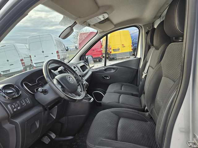 Opel Vivaro - автомобили, коли, обяви за нови и употребявани 8