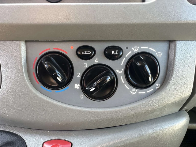 Opel Vivaro - автомобили, коли, обяви за нови и употребявани 11