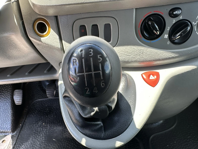 Opel Vivaro - автомобили, коли, обяви за нови и употребявани 13