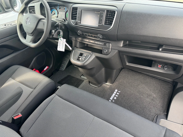 Opel Vivaro Kombi-eM-75kwh/9местен - автомобили, коли, обяви за нови и употребявани 13