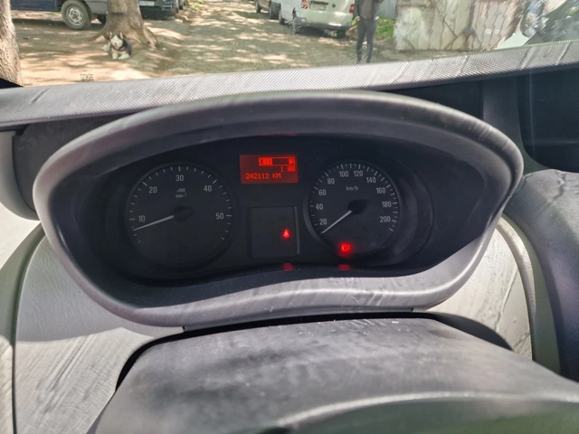 Opel Vivaro 2.0TD - автомобили, коли, обяви за нови и употребявани 11