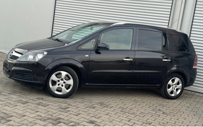 opel-zafira - 2