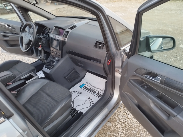 Opel Zafira 6+ 1 - автомобили, коли, обяви за нови и употребявани 11