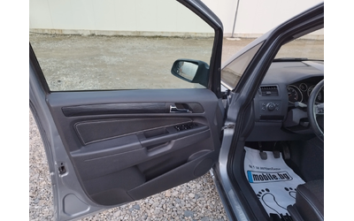 Opel Zafira 6+ 1 - автомобили, коли, обяви за нови и употребявани 15