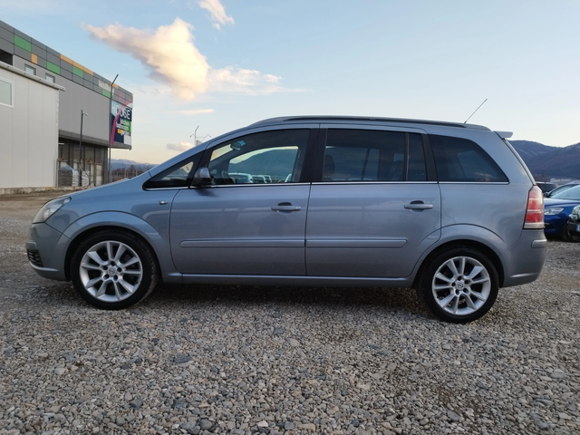 Opel Zafira 6+ 1 - автомобили, коли, обяви за нови и употребявани 1