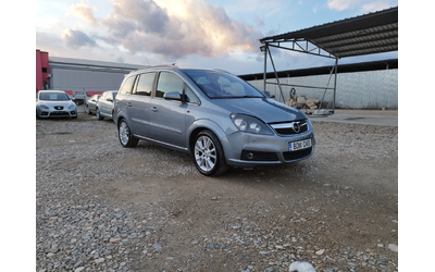 Opel Zafira 6+ 1 - автомобили, коли, обяви за нови и употребявани 6