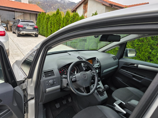 Opel Zafira 1.7 CTDI COSMO - автомобили, коли, обяви за нови и употребявани 12
