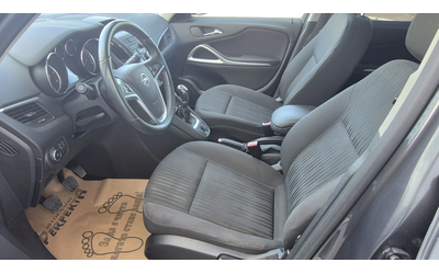 Opel Zafira 2.0 диз 110к.с. - автомобили, коли, обяви за нови и употребявани 11