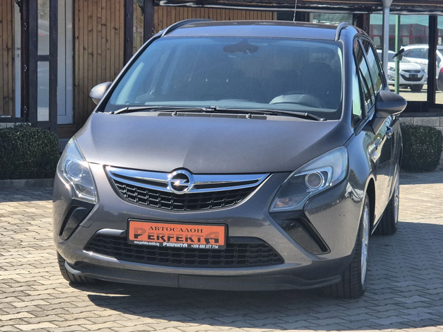 Opel Zafira 2.0 диз 110к.с. - автомобили, коли, обяви за нови и употребявани 2