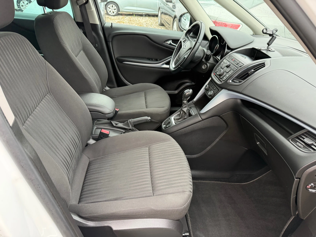 Opel Zafira 1.6 TURBO ECO M - автомобили, коли, обяви за нови и употребявани 10