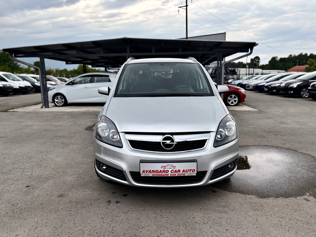 Opel Zafira - автомобили, коли, обяви за нови и употребявани 0