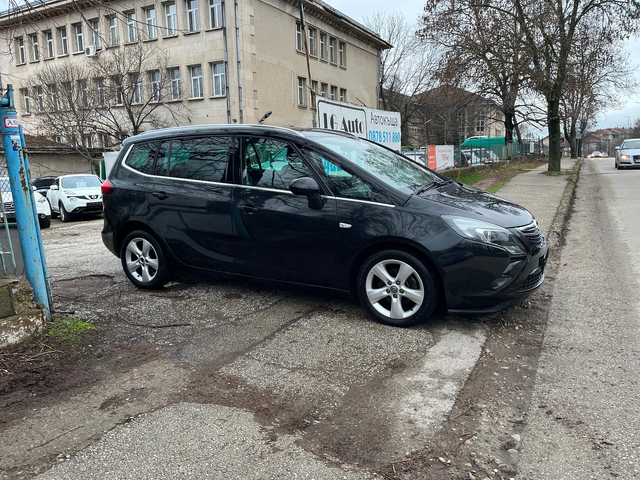 Opel Zafira 7 места - автомобили, коли, обяви за нови и употребявани 4