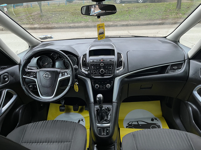 Opel Zafira 7 места - автомобили, коли, обяви за нови и употребявани 8
