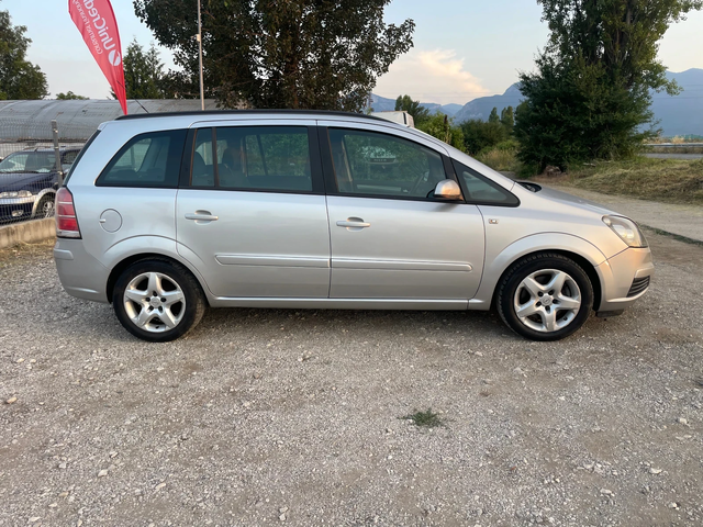 Opel Zafira 1.9CDTI-120-7mesta-ITALIA - автомобили, коли, обяви за нови и употребявани 3