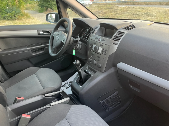Opel Zafira 1.9CDTI-120-7mesta-ITALIA - автомобили, коли, обяви за нови и употребявани 4
