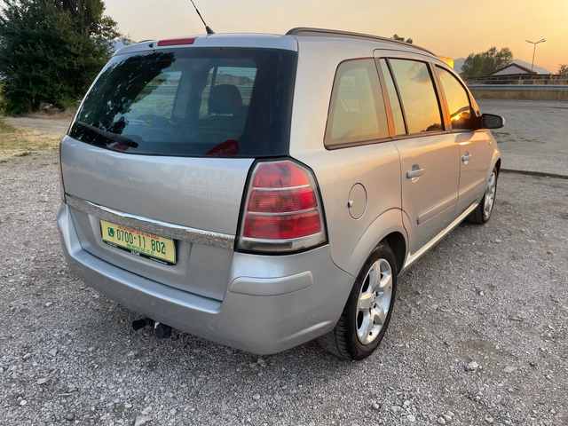 Opel Zafira 1.9CDTI-120-7mesta-ITALIA - автомобили, коли, обяви за нови и употребявани 8