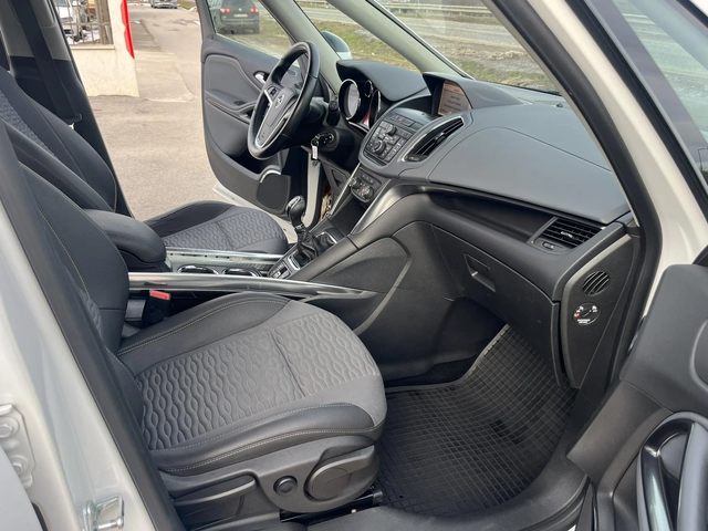 Opel Zafira 2.0 ECOFLEX 131к 6 СКОРОСТИ  АВТОПИЛОТ КЛИМАТРОНИК - автомобили, коли, обяви за нови и употребявани 10