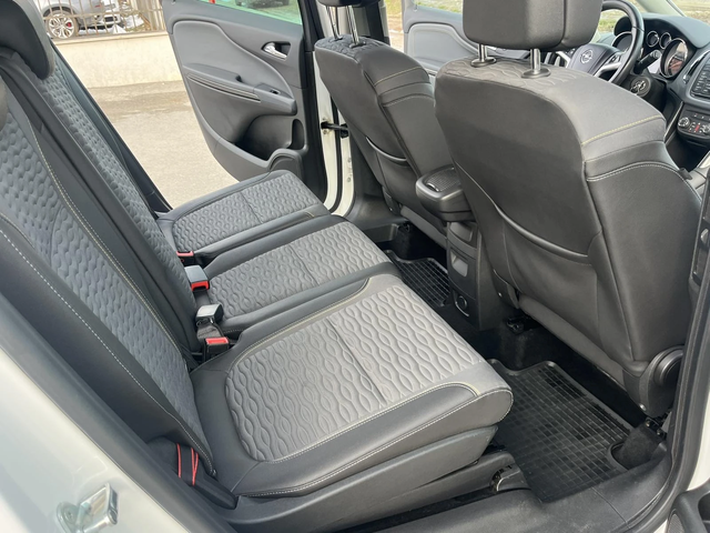 Opel Zafira 2.0 ECOFLEX 131к 6 СКОРОСТИ  АВТОПИЛОТ КЛИМАТРОНИК - автомобили, коли, обяви за нови и употребявани 9
