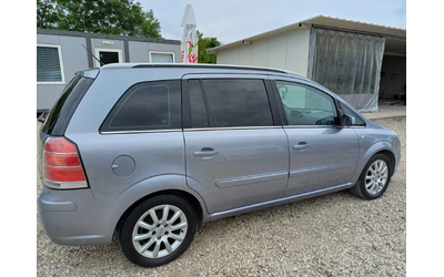 Opel Zafira 1.9cdti 120k.c * UNIKAT* - автомобили, коли, обяви за нови и употребявани 12