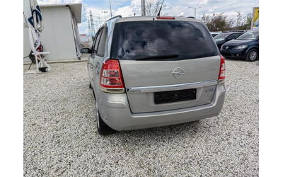 opel-zafira - 4