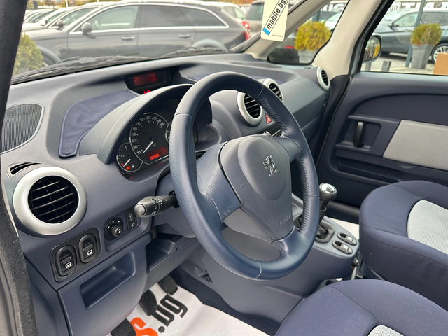 Peugeot 1007 - автомобили, коли, обяви за нови и употребявани 11