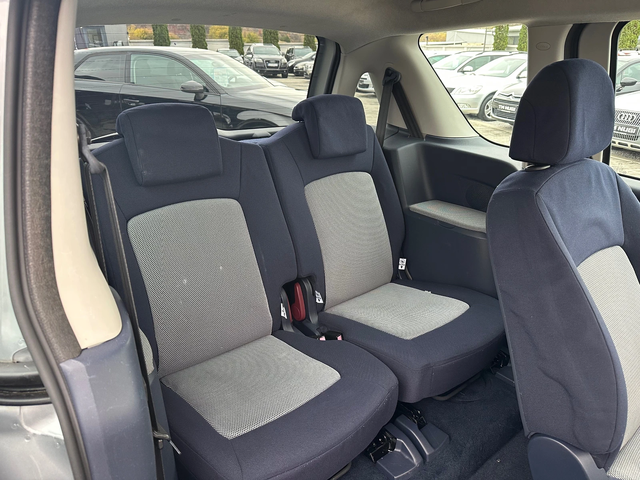 Peugeot 1007 - автомобили, коли, обяви за нови и употребявани 8