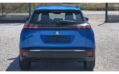 peugeot-2008-1-5-bluehdi-eat8-allure - 4