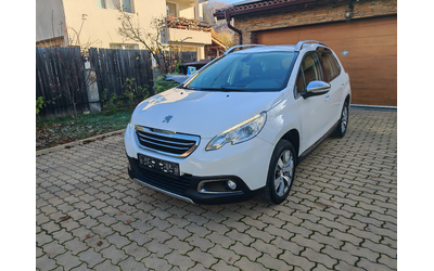 peugeot-2008-1-6e-hdi-allure-navigatsiya-kozha - 0