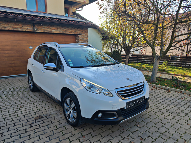 Peugeot 2008 1.6е-HDI ALLURE-навигация, кожа - автомобили, коли, обяви за нови и употребявани 2