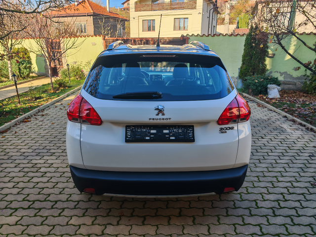 Peugeot 2008 1.6е-HDI ALLURE-навигация, кожа - автомобили, коли, обяви за нови и употребявани 4