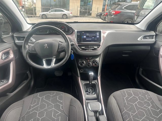 Peugeot 2008 АВТОМАТИК 1.6 ШВЕЙЦАРИЯ - автомобили, коли, обяви за нови и употребявани 9