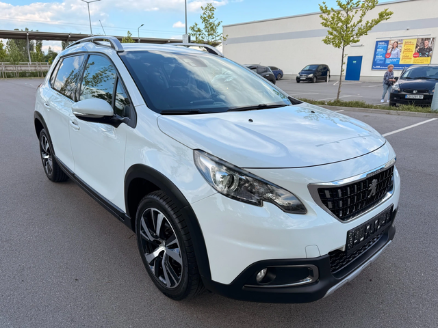 Peugeot 2008 * 1.5HDI* 120hp* NAVI* CAMERA* - автомобили, коли, обяви за нови и употребявани 2