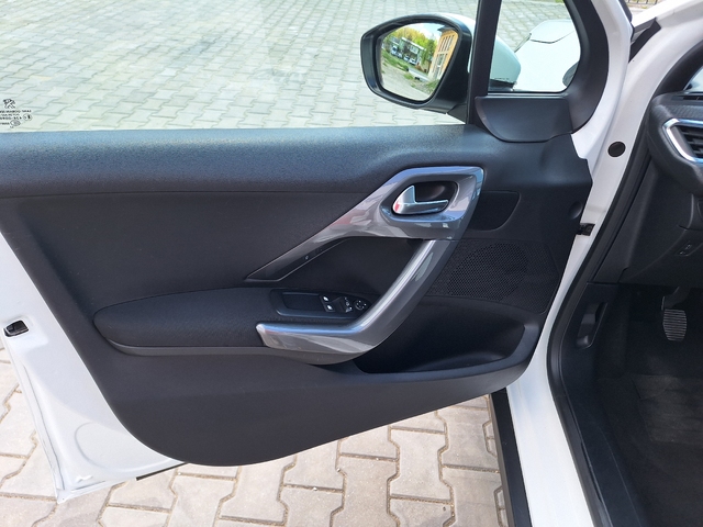 Peugeot 2008 1600кб.Дизел - автомобили, коли, обяви за нови и употребявани 9