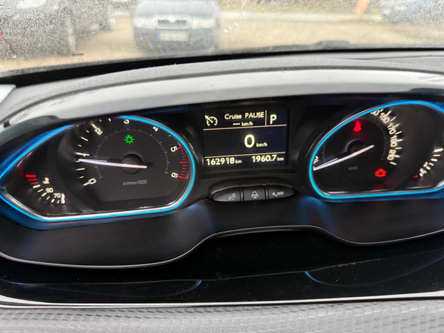 Peugeot 2008 1.5 hdi allure автомат - автомобили, коли, обяви за нови и употребявани 9