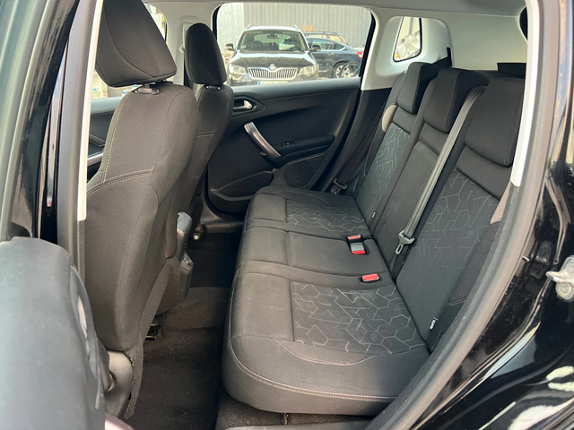 Peugeot 2008 1.2i-82к.с. PureTech EURO6B/ FACELIFT/ Парктроник - автомобили, коли, обяви за нови и употребявани 11