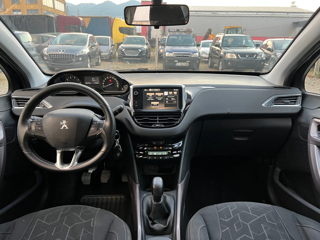 Peugeot 2008 1.2i-82к.с. PureTech EURO6B/ FACELIFT/ Парктроник - автомобили, коли, обяви за нови и употребявани 16