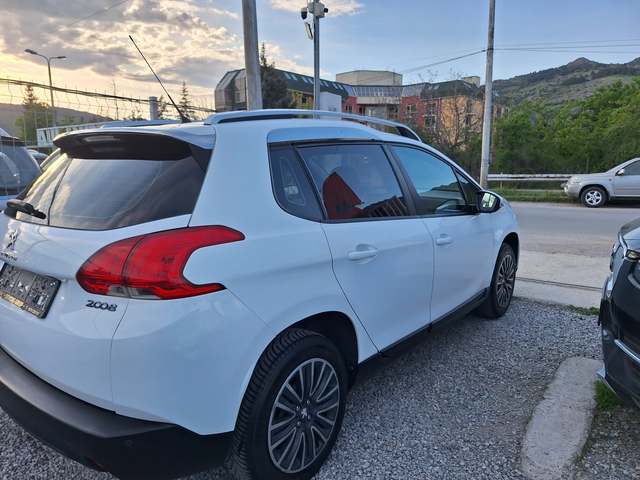 Peugeot 2008 1.2 NAVI - автомобили, коли, обяви за нови и употребявани 3