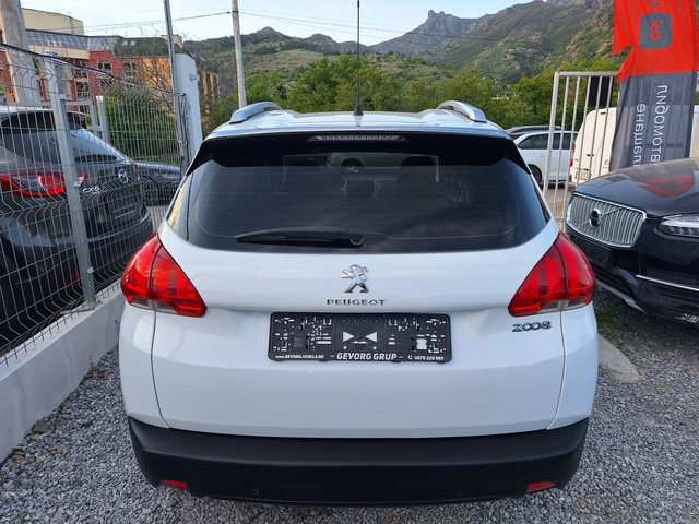 Peugeot 2008 1.2 NAVI - автомобили, коли, обяви за нови и употребявани 5