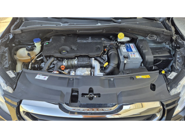 Peugeot 2008 1.6HDI 92к.с. - автомобили, коли, обяви за нови и употребявани 16