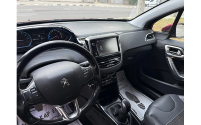 Peugeot 2008 1.2 BENZIN AUSTRIA - автомобили, коли, обяви за нови и употребявани 12
