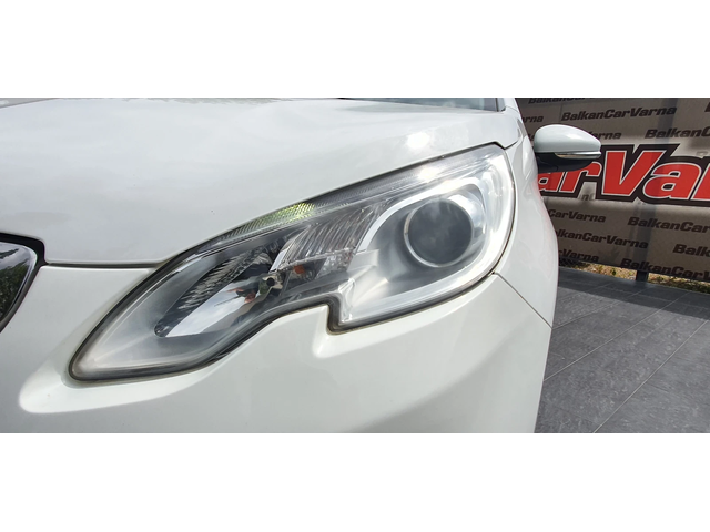 Peugeot 2008 1.6е-HDI ALLURE - автомобили, коли, обяви за нови и употребявани 11