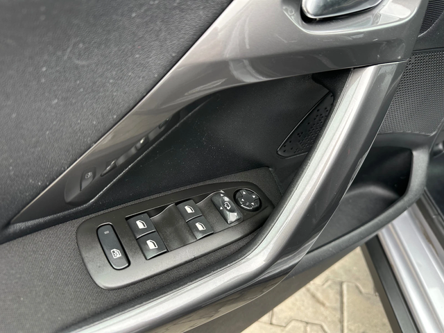 Peugeot 2008 FACELIFT* LED* TOP* - автомобили, коли, обяви за нови и употребявани 10