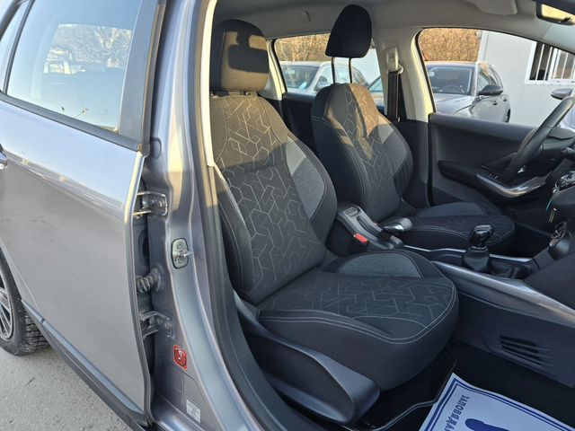 Peugeot 2008 1.2Бензин 82к.с. 84хил.км. - автомобили, коли, обяви за нови и употребявани 11