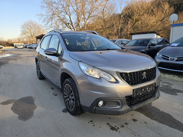 Peugeot 2008 1.2Бензин 82к.с. 84хил.км. - автомобили, коли, обяви за нови и употребявани 1