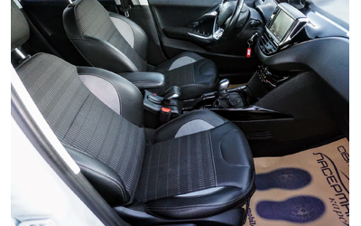 Peugeot 2008 1.2i PURETECH  ALLURE - автомобили, коли, обяви за нови и употребявани 10