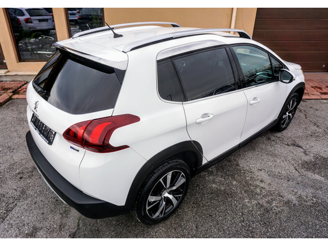 Peugeot 2008 1.2i PURETECH  ALLURE - автомобили, коли, обяви за нови и употребявани 2