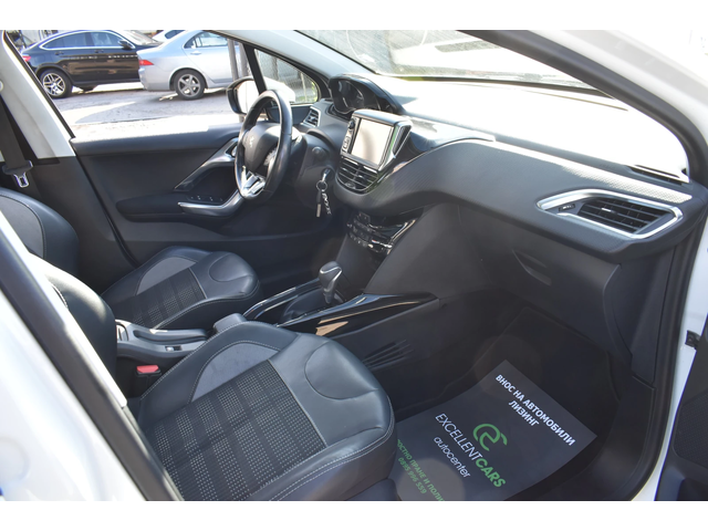 Peugeot 2008 AUTOMAT* 48000KM!!! - автомобили, коли, обяви за нови и употребявани 12