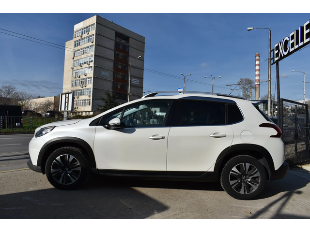 Peugeot 2008 AUTOMAT* 48000KM!!! - автомобили, коли, обяви за нови и употребявани 1