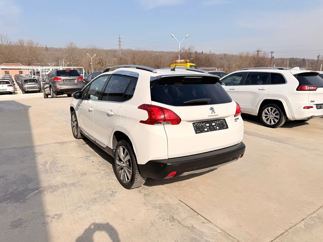 Peugeot 2008 1.6E-hdi 92k.c* Navi* UNIKAT* - автомобили, коли, обяви за нови и употребявани 4